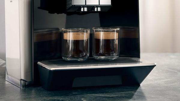 Espressor automat SIEMENS EQ9 TQ905DF9, OneTouch, display TFT, 2.3 l, BaristaMode, 19 bar, 1500 W, negru